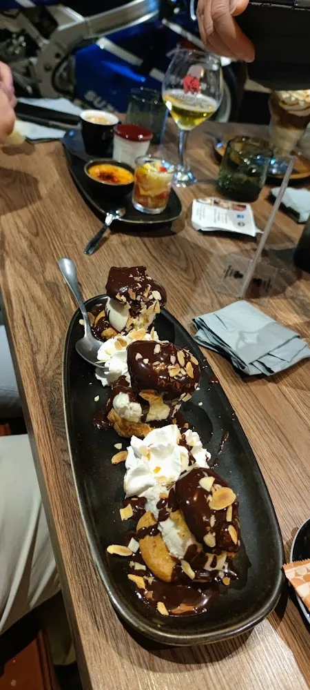 Profiteroles
